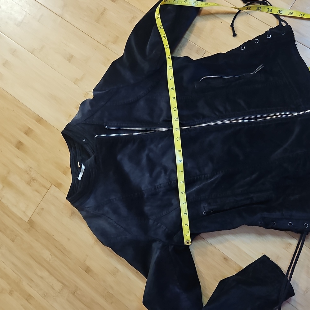 Free Peopke Black Velvet Jacket - Picture 14 of 14